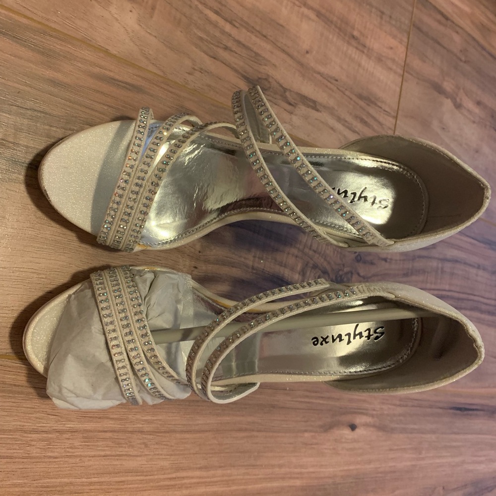 Glittery white heels with rhinestones